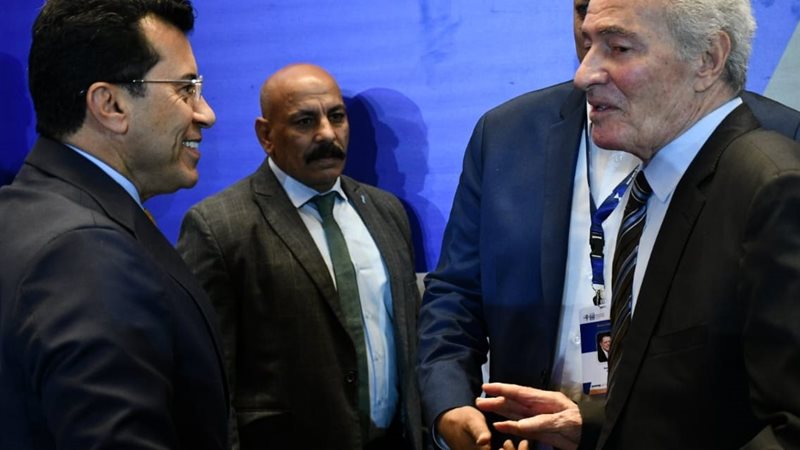 حسن مصطفي ووزير الرياضة