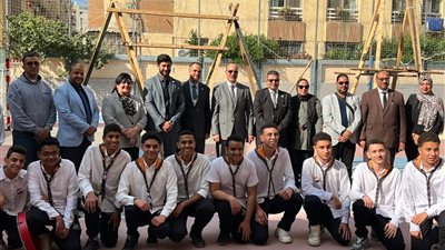 بالصور.. وكيل تعليم الإسكندرية يتفقد مدرسة «فتح الله الدولية» للتكنولوجيا التطبيقية