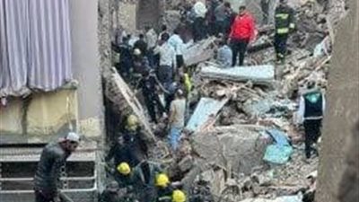 عقار إمبابة المنهار.. استخراج آخر جثة لسيدة من أسفل الأنقاض