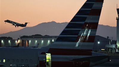 لدواع أمنية.. بولندا تغلق مطاري لوبلين وجيشوف ومناطق المراقبة الجوية