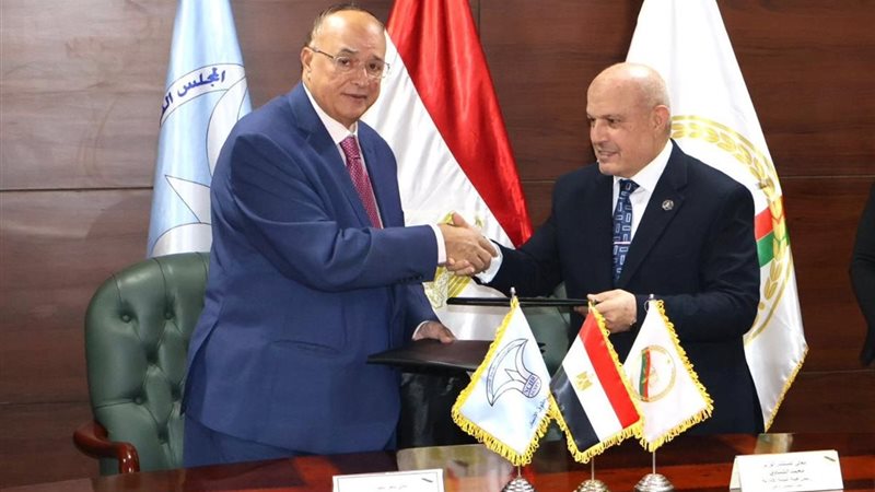 الدكتور محمود كارم