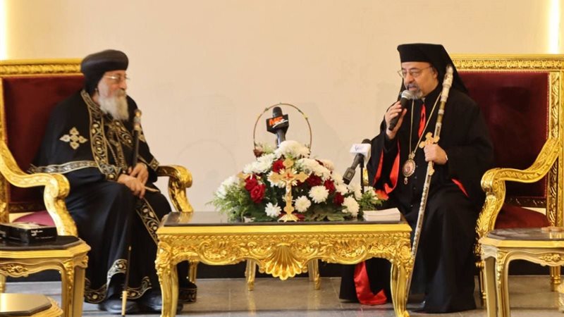 قداسة البابا مع الانبا