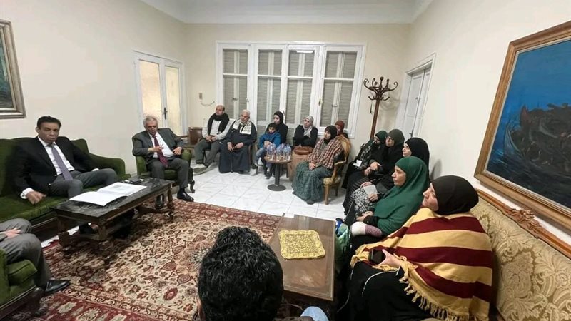 متابعة أوضاع المواطنين