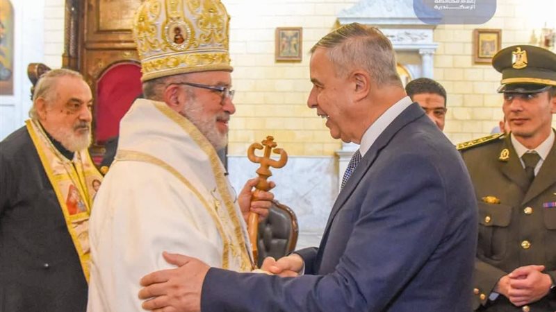 الفريق أحمد خالد