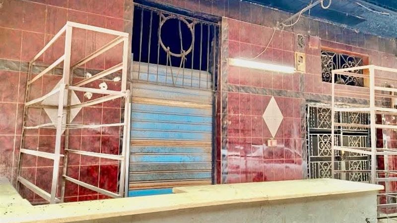 صورة المخبز المغلق