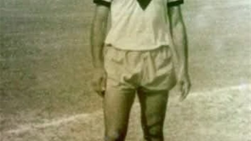 الكابتن ميمي درويش