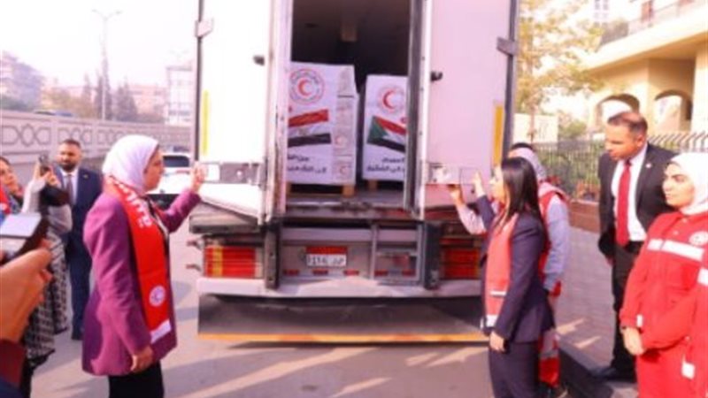 خلال إطلاق قافلة