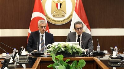 تعاون مصري تركي لدعم الاستثمارات الصحية وتوطين الصناعات الدوائية.. وهذه التفاصيل