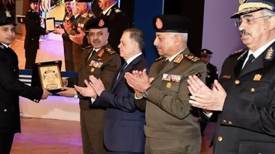 المتحدث العسكرى : وزاراتى الدفاع والداخلية تعقدان لقاءا لبحث سبل تعزيز التعاون الأمنى تزامنا مع إحتفالات العام الميلادى الجديد