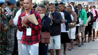 السلطات التايلاندية تفرج عن 18 جنديا كمبوديا بعد احتجازهم منذ يوليو