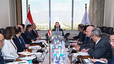 وزير التموين يترأس اجتماع اللجنة العليا للمطاحن لضمان انتظام إنتاج الخبز المدعم