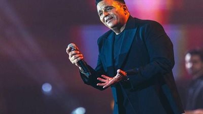 بعد غياب.. محمد فؤاد يعود لجمهوره بأغنية «يا فؤش» (فيديو)