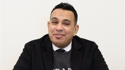 محمود الليثي يعلن عن عمل مشترك مع نجل الزعيم عادل إمام