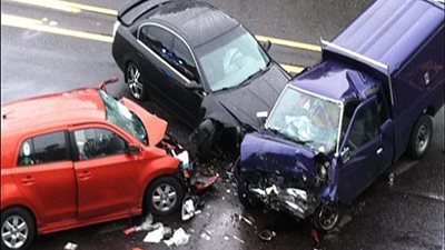 في بداية العام.. إرشادات مرورية لتفادي الحوادث على المحاور والطرق السريعة