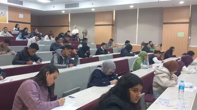 كليات جامعة أسيوط الأهلية تواصل امتحانات نهاية الفصل الدراسي الأول 2026