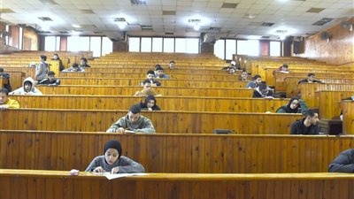 موعد انتهاء امتحانات الفصل الدراسي الأول 2026 لطلاب الجامعات 