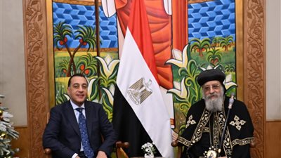 رئيس الوزراء.. أحرص دائما على التواجد مع قداستكم في هذا اليوم