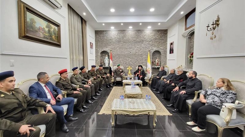 الأنبا بولا أثناء