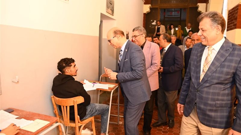 جانب من الامتحانات