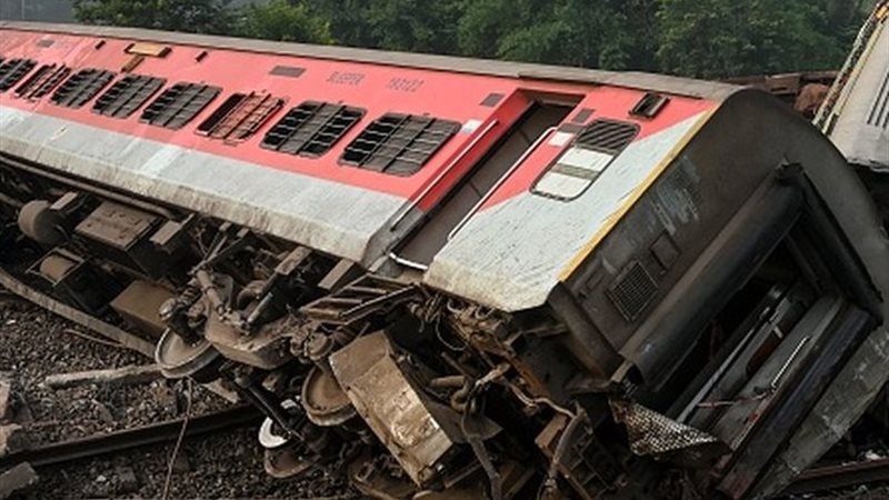 حادث تصادم قطارين