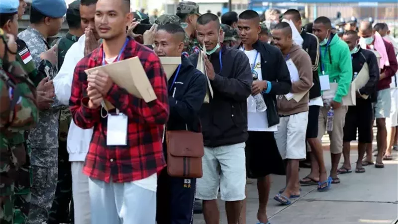 جنود كمبوديون