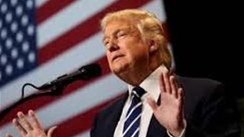 الرئيس الأمريكي دونالد
