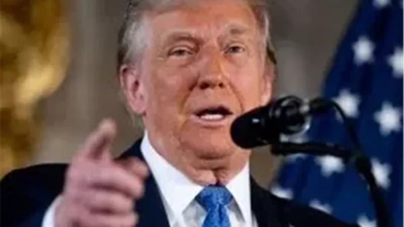 الرئيس الأمريكى دونالد