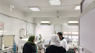 تفقد إداري بمستشفى أمراض الباطنة بقصر العيني خلال إجازة عيد الميلاد| صور 