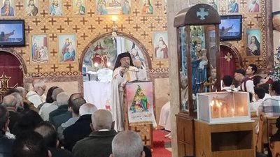 بطريرك الكنيسة الكاثوليكية يحتفل بعيد الغطاس بالاسكندرية