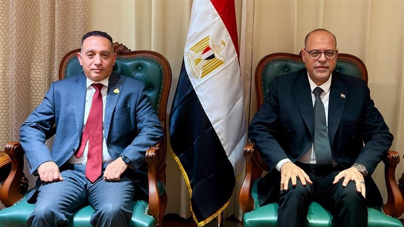 وزير العمل و فريدي