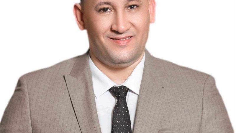 الدكتور أشرف غراب الخبير الاقتصادي 