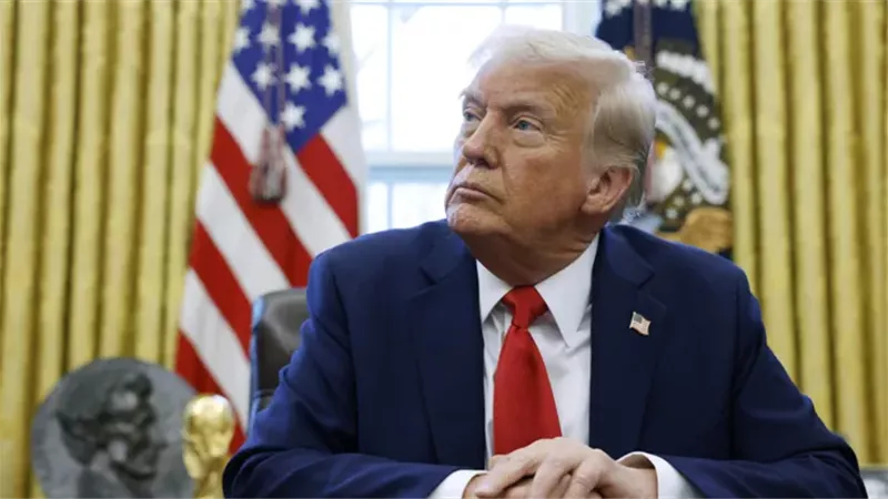 الرئيس الأمريكي دونالد