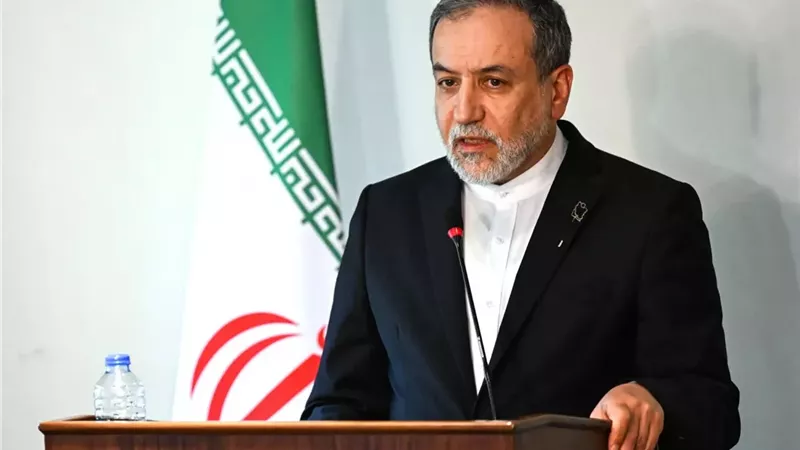  وزير الخارجية الإيراني