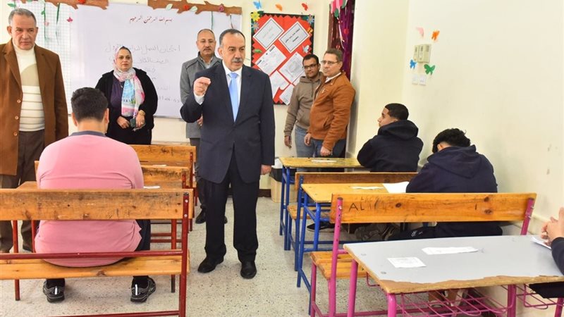 محافظ أسيوط يتفقد