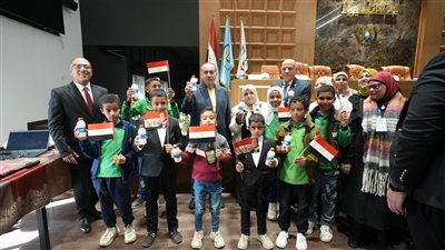 محافظ أسيوط يطلق مبادرة «كوب لبن لكل طفل» لمواجهة سوء التغذية للأطفال