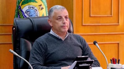 محافظ الإسماعيلية يفتح 