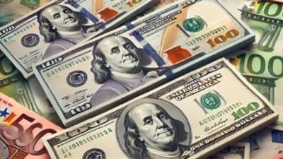 ارتفاع الدولار مقابل الجنيه المصري.. 5 بنوك تجري تعديلات على سعر الصرف