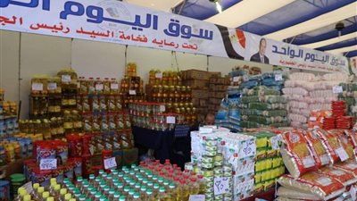 محافظ المنيا: أسواق «اليوم الواحد» تقضي علي ظاهرة إرتفاع الاسعار