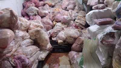 ضبط 3 طن ونصف لحوم غير صالحة.. و100 أسطوانة غاز محظور تداولها بالمنوفية 