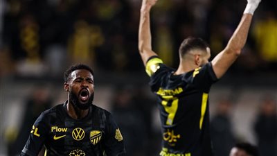 كريم بنزيما يقود هجوم نادي الاتحاد السعودي أمام الاتفاق في دوري روشن 