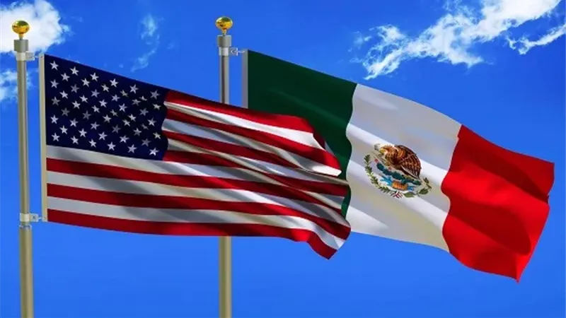 علما أمريكا والمكسيك