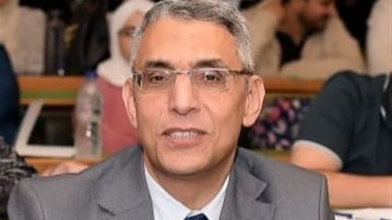  الدكتور مصطفي الشاذلي