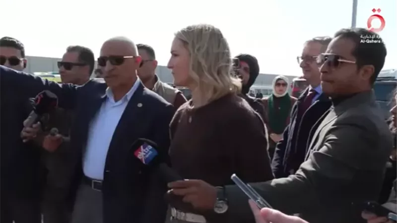 وزيرة الهجرة والتجارة