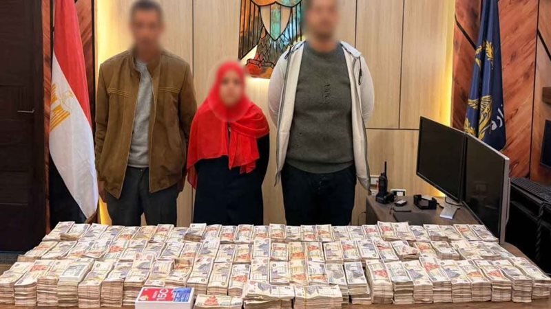 سرقة مبلغ مالي