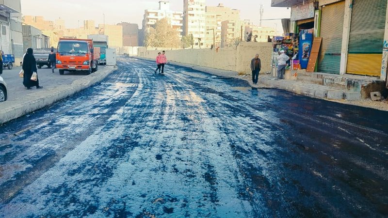  توسعة ورصف طريق