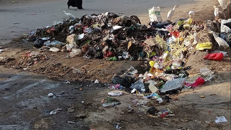 أهالي قرية الحمراوي