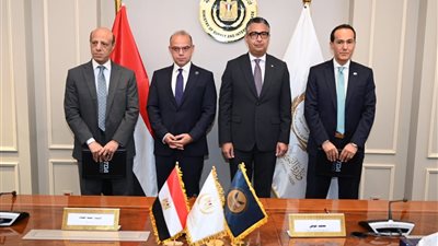 تعاون بين التموين والرقابة المالية لتطوير خدمات السجل التجاري ودعم الاستثمار