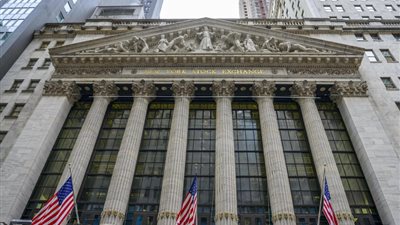 بسبب ترامب.. سوق الأسهم الأمريكية تخسر 1.4 تريليون دولار خلال 24 ساعة