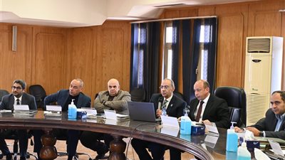 عميد طب قصر العيني يوجه بحصر الخدمات العلاجية المقدمة بالمستشفيات.. وإعداد إحصائية واضحة