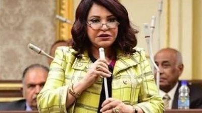 مقترح برلماني لإعفاء المصريين بالخارج من ضريبة الهواتف مقابل تحويل 5000 دولار سنويا